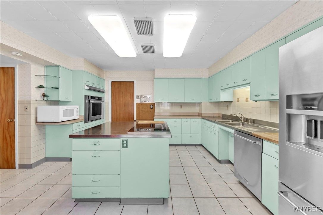 Interior, Kitchen, Stainless Steel Appliances