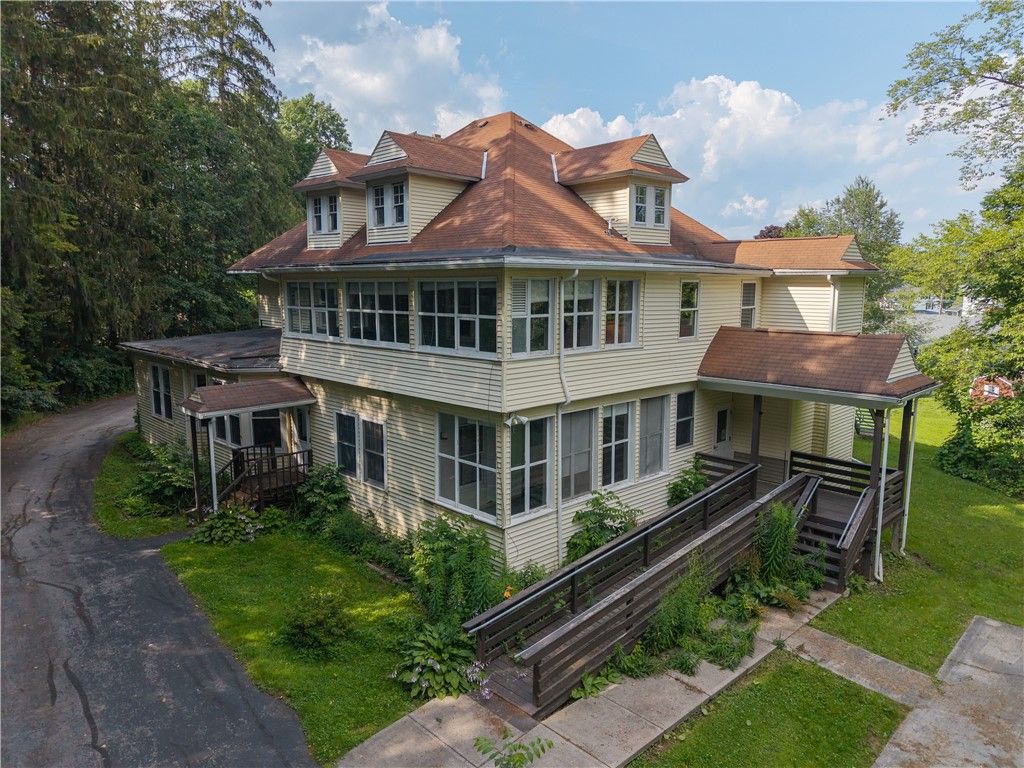 Backyard, Exterior, Facade, American Foursquare