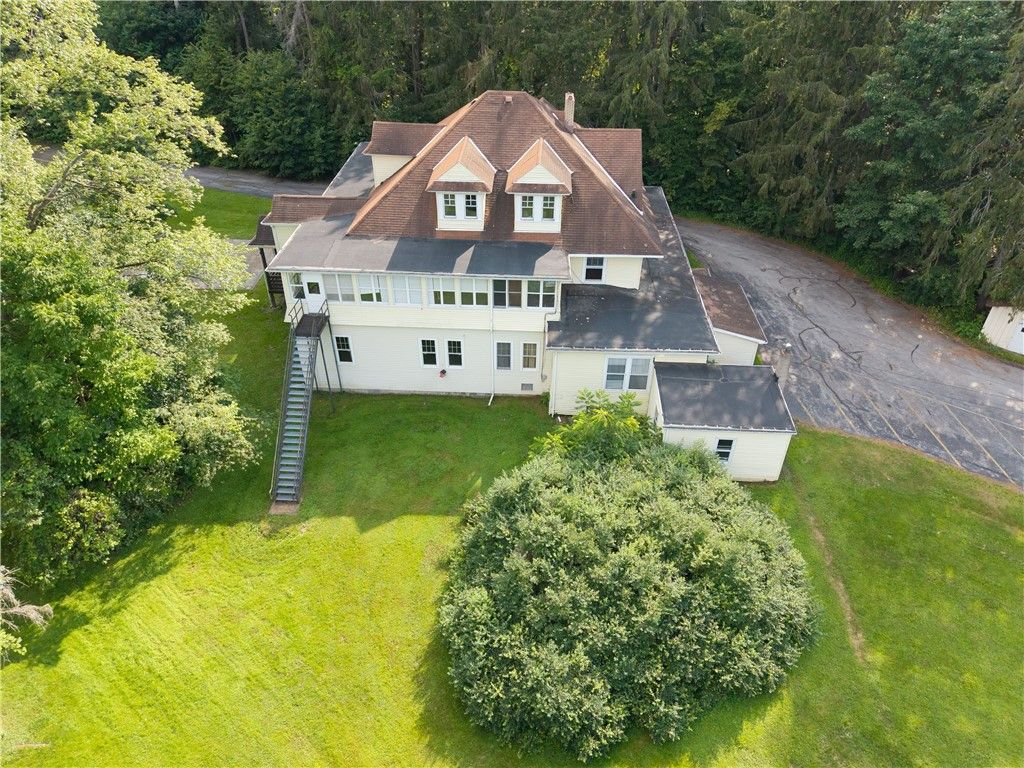 Exterior, Drone