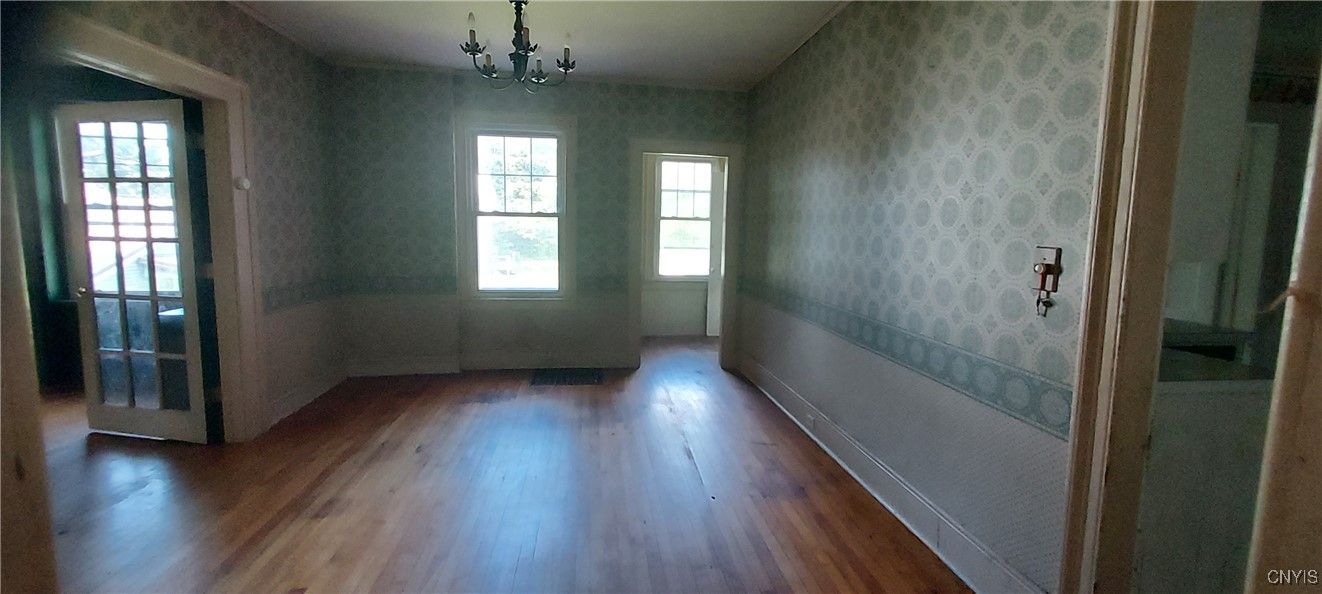 Chandelier, Empty room, Interior, Wood Texture Flooring