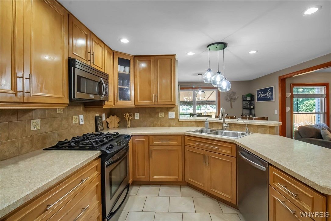 Interior, Kitchen, Pendant Lights, Recessed Lighting