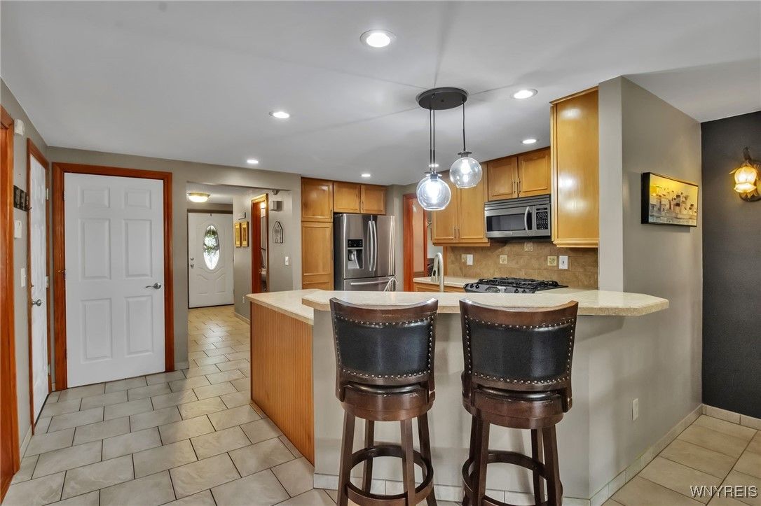 Interior, Kitchen, Pendant Lights, Recessed Lighting, Stainless Steel Appliances
