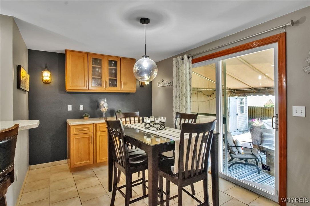 Dining room, Interior, Pendant Lights