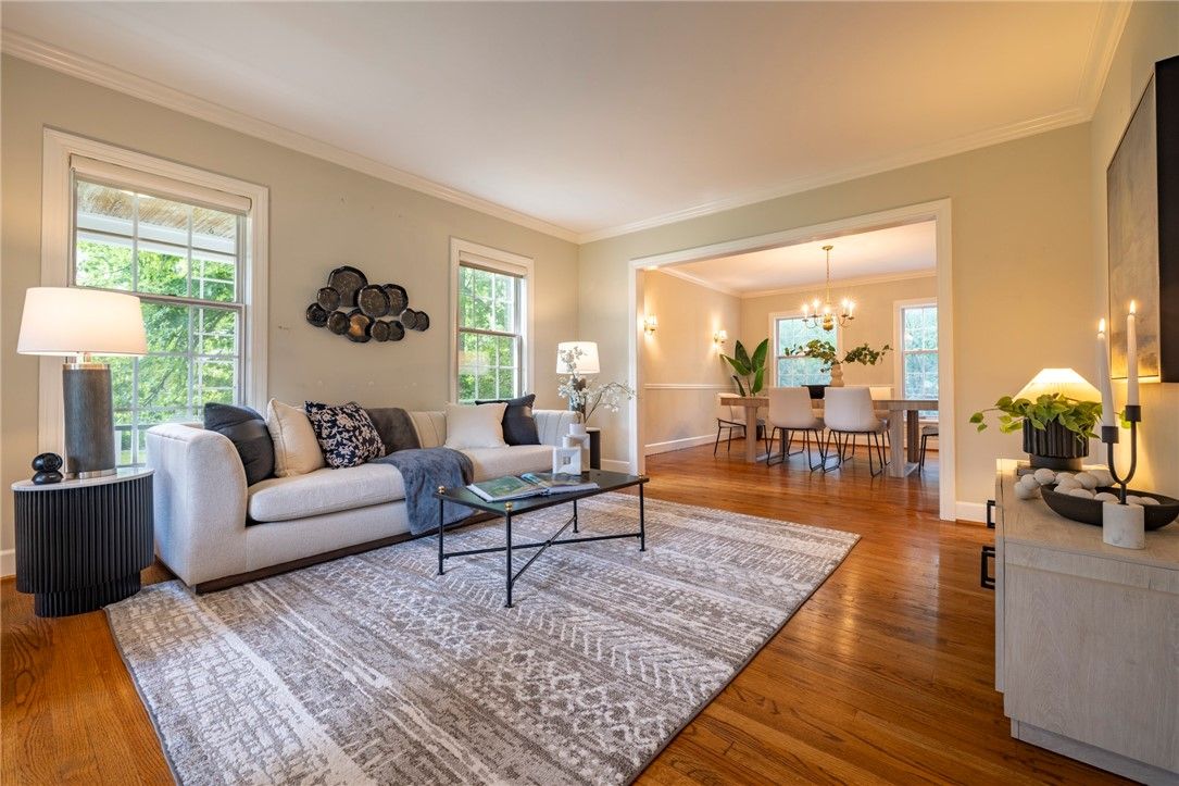 Chandelier, Dining room, Interior, Living room, Wood Texture Flooring