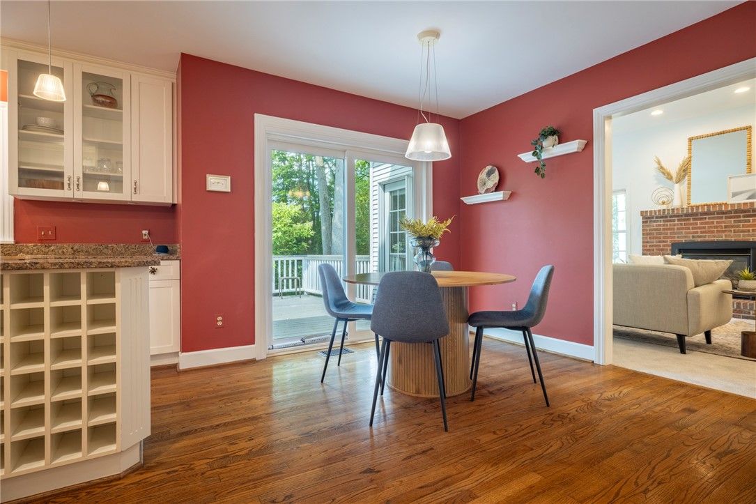 Dining room, Fireplace, Interior, Pendant Lights, Recessed Lighting, Wood Texture Flooring