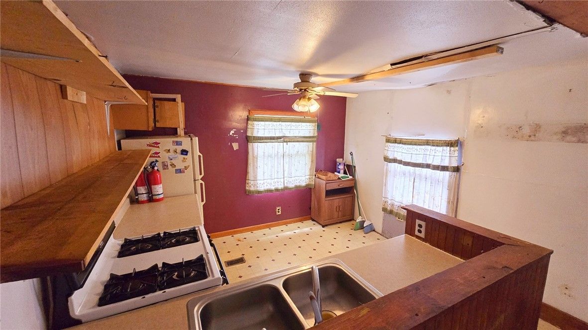 Interior, Kitchen, Tile Countertops