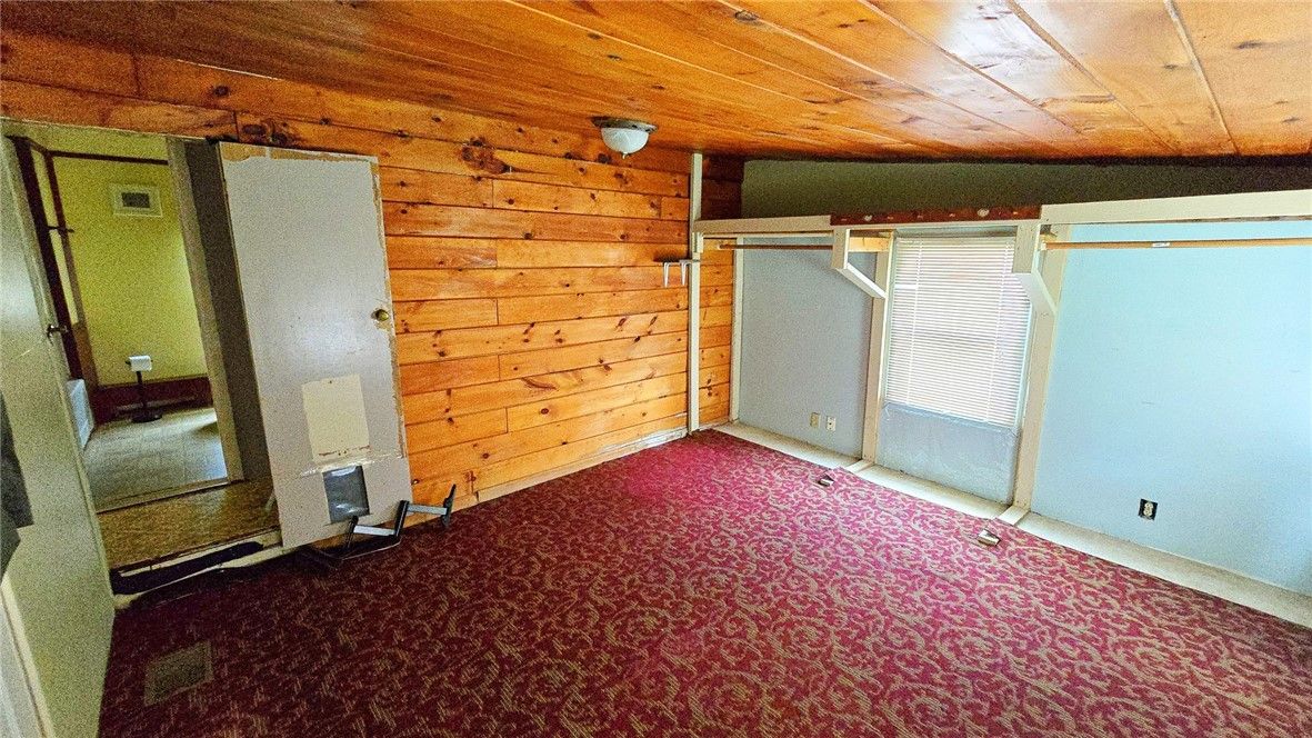 Empty room, Interior, Wooden Ceilings, Wooden Walls