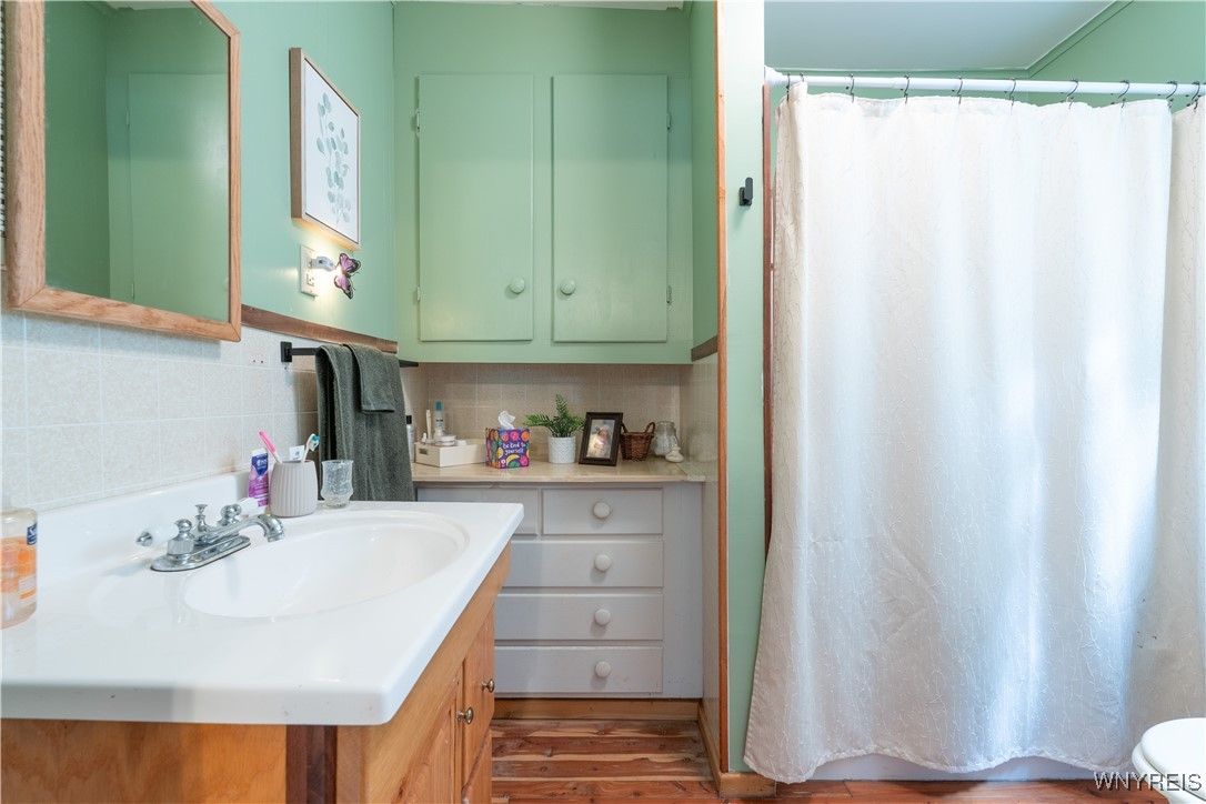 Bathroom, Interior, Wood Texture Flooring