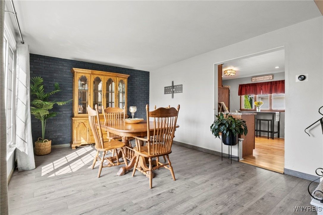 Chandelier, Dining room, Interior, Kitchen, Recessed Lighting, Wood Texture Flooring