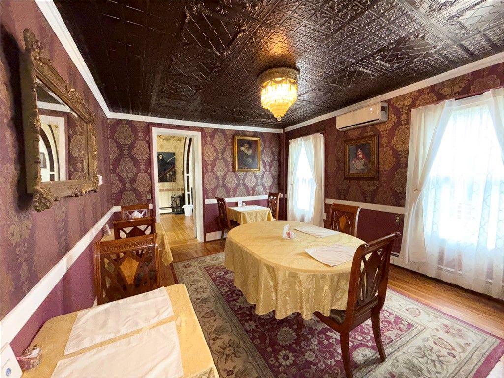 Dining room, Interior, Wood Texture Flooring