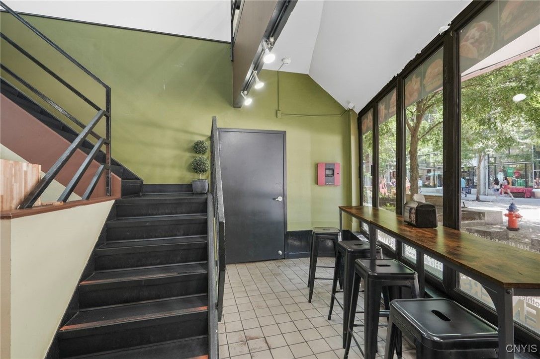 Dining room, Interior