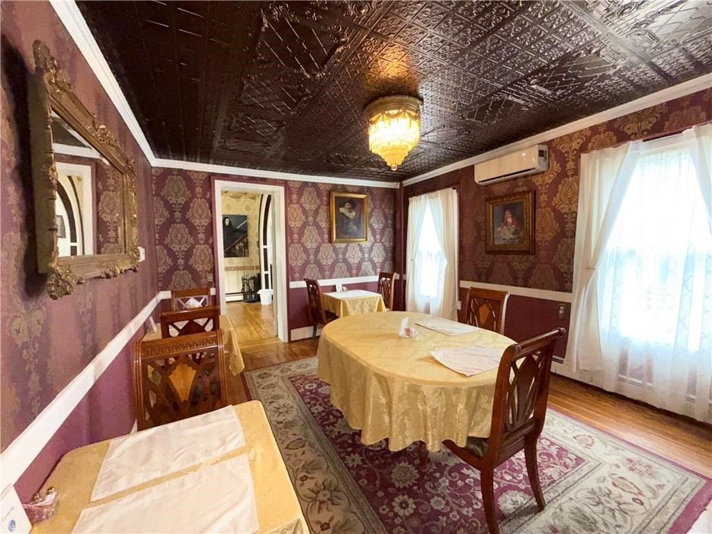 Dining room, Interior, Wood Texture Flooring