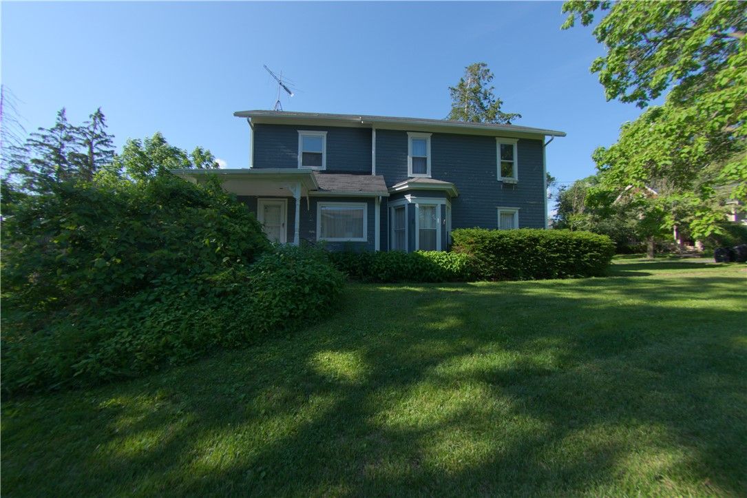 Backyard, Exterior, Facade, American Foursquare