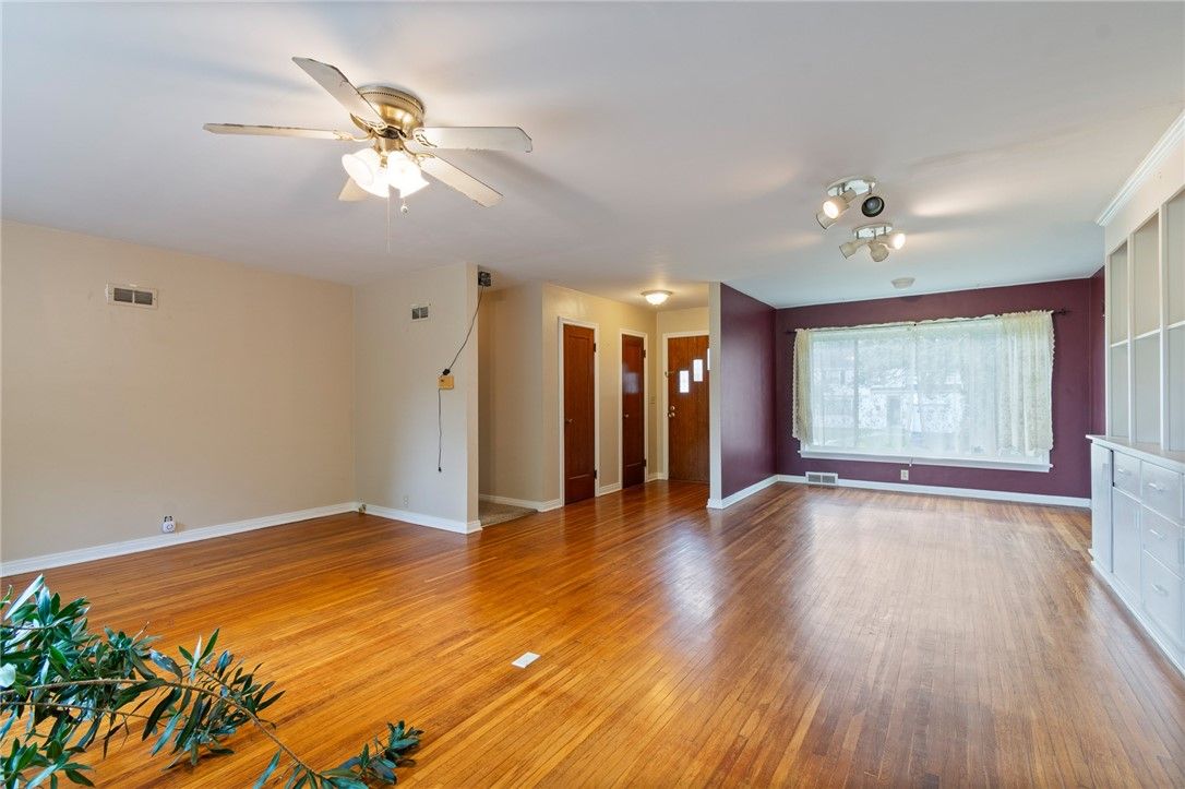 Empty room, Interior, Wood Texture Flooring