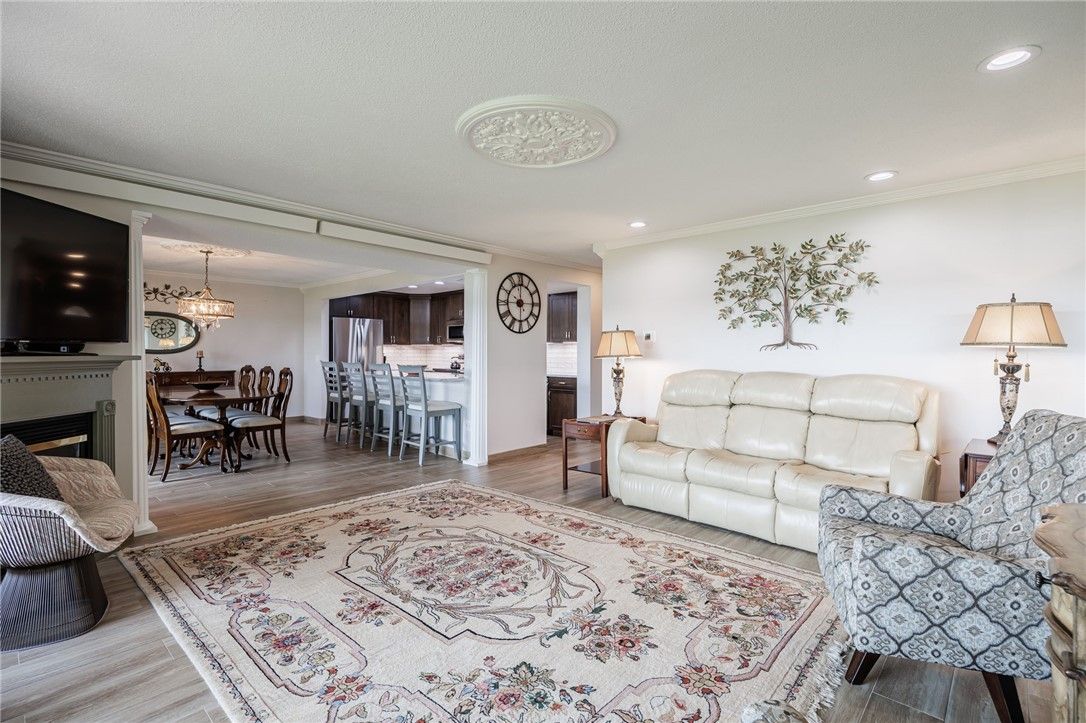 Chandelier, Dining room, Interior, Living room, Recessed Lighting, Wood Texture Flooring