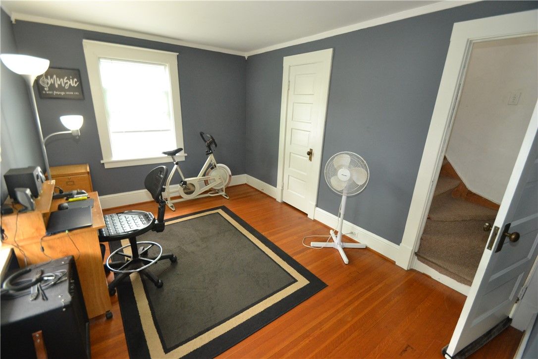Fitness Equipment, Home Office, Interior, Wood Texture Flooring