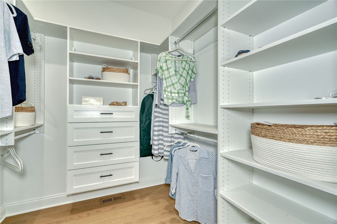 Interior, Walk-in Closets, Wood Texture Flooring