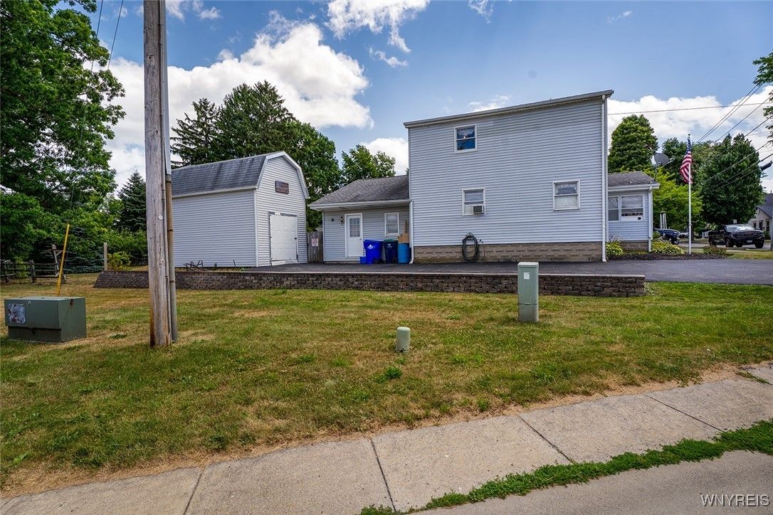 Backyard, Detached Garage, Exterior