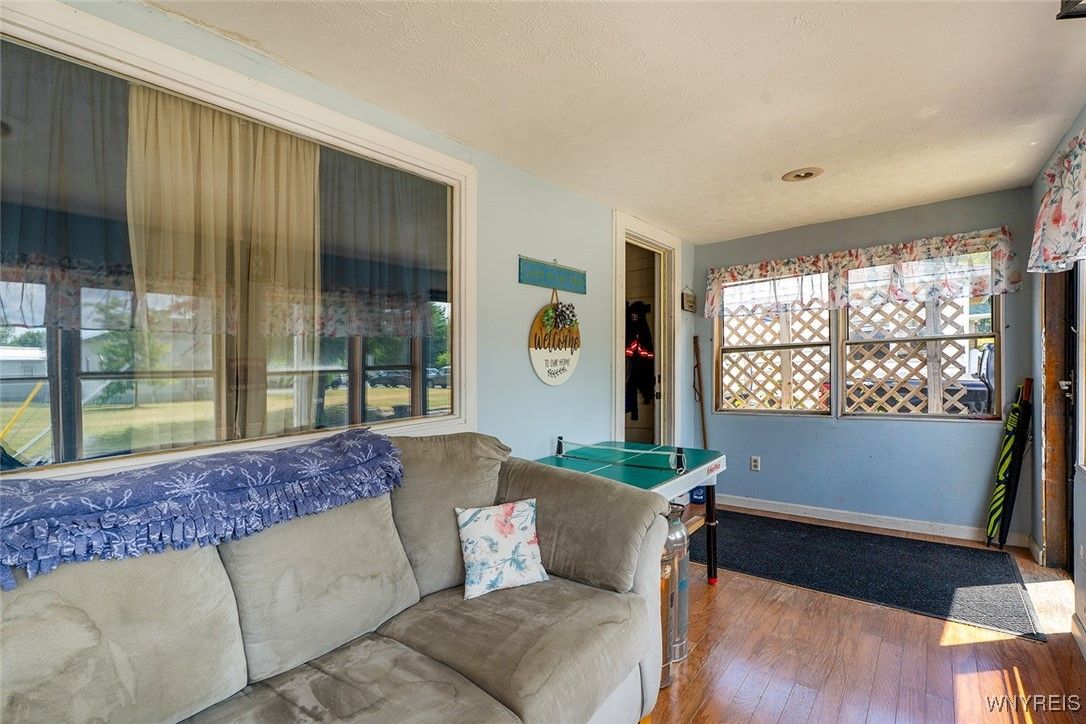 Game Room, Interior, Living room, Wood Texture Flooring