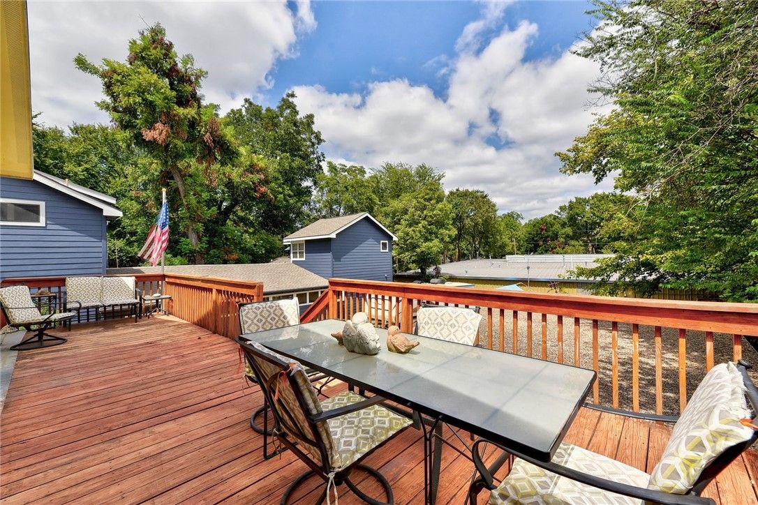 Exterior, Wood Texture Flooring