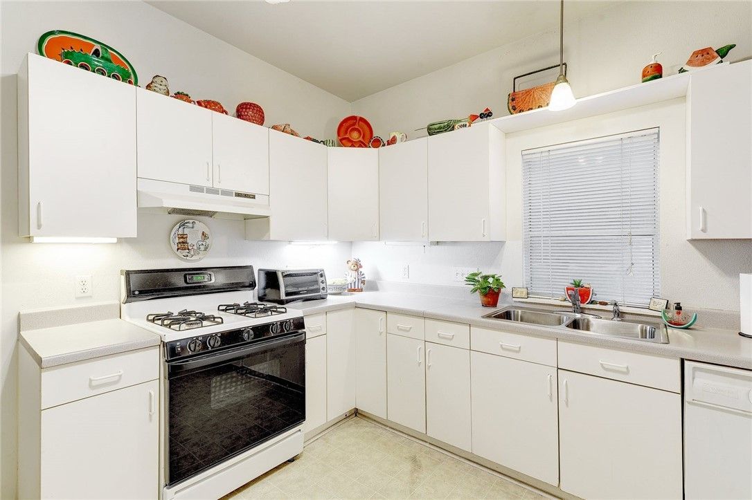 Interior, Kitchen, Pendant Lights