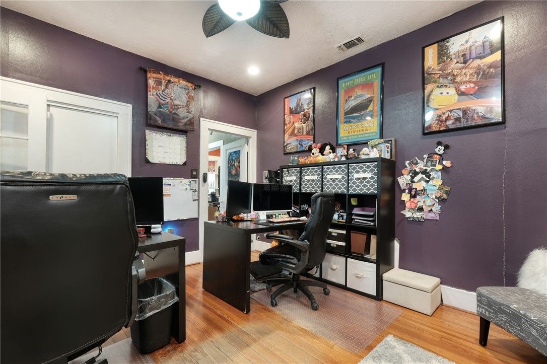 Home Office, Interior, Recessed Lighting, Wood Texture Flooring