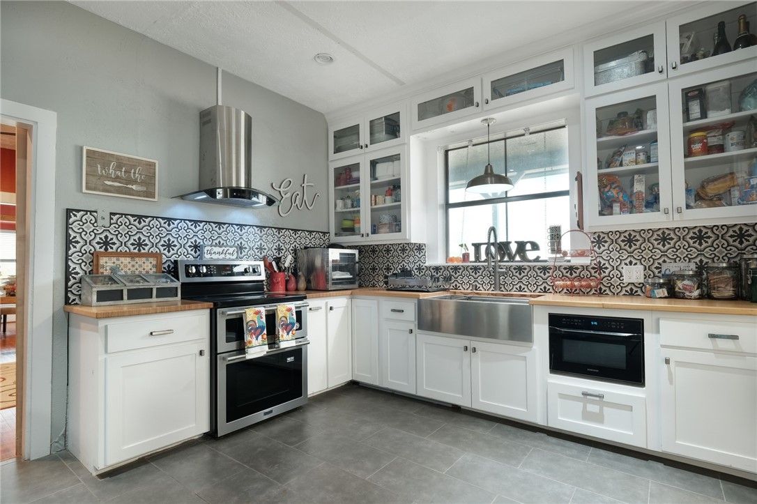 Interior, Kitchen, Stainless Steel Appliances
