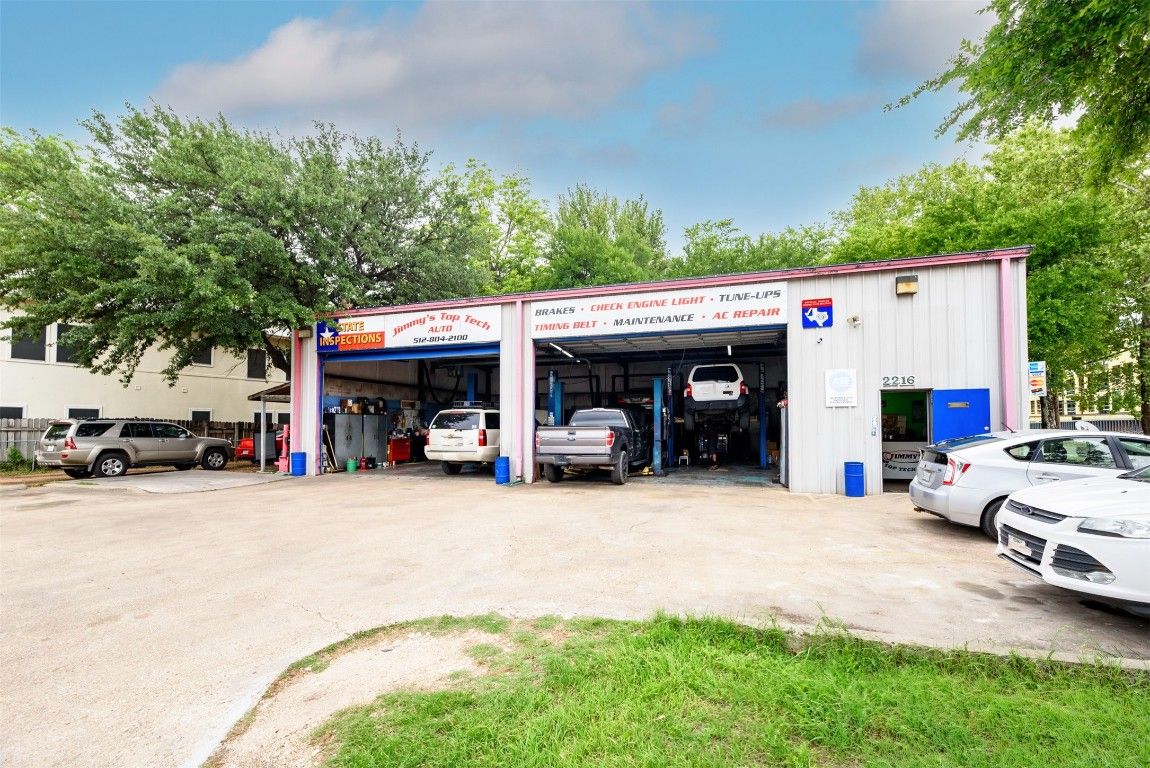 Detached Garage, Exterior