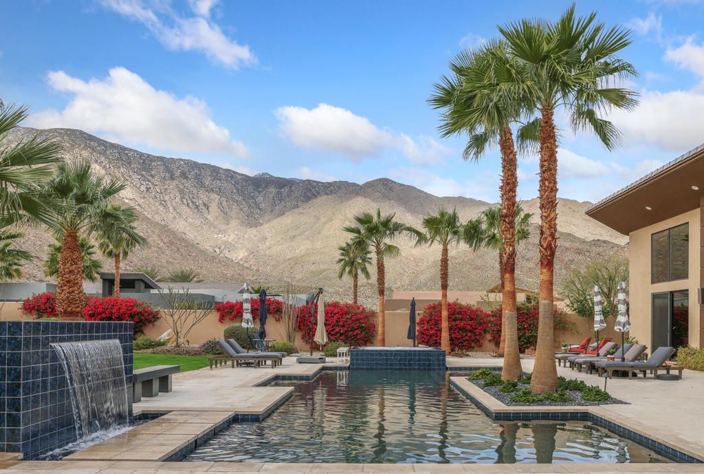 Exterior, Pool, Other