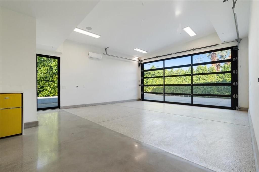 Garage, Interior, Recessed Lighting