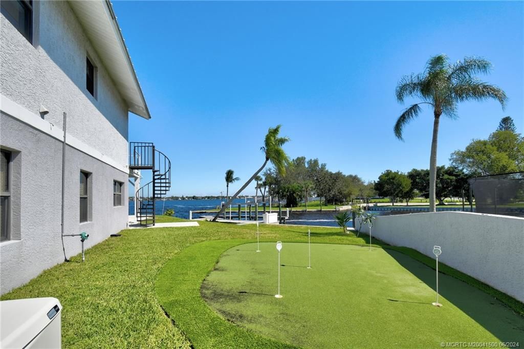 Backyard, Exterior, Water