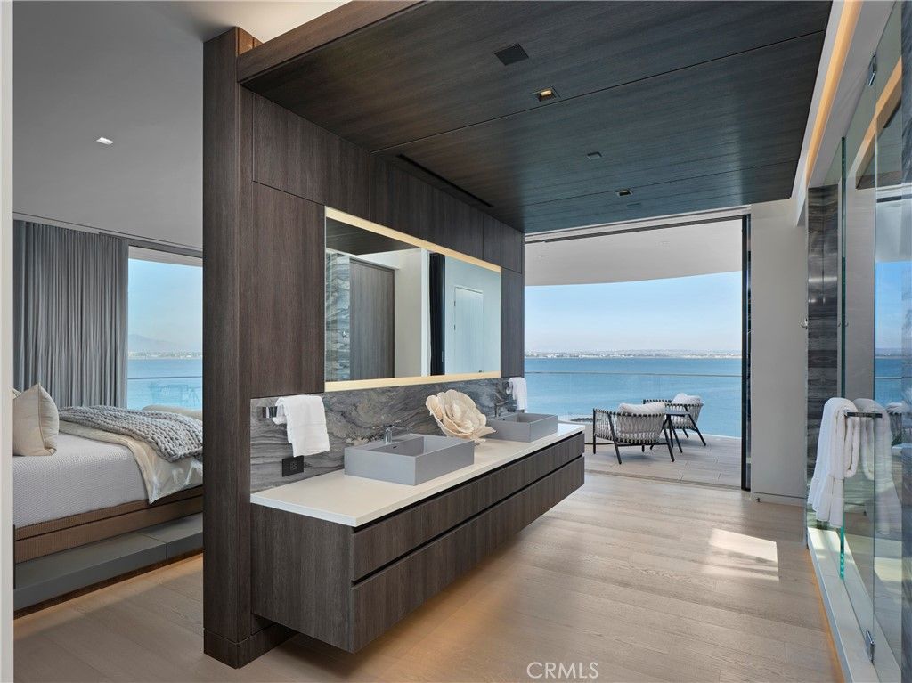 Bedroom, Interior, Recessed Lighting, Water, Wood Texture Flooring