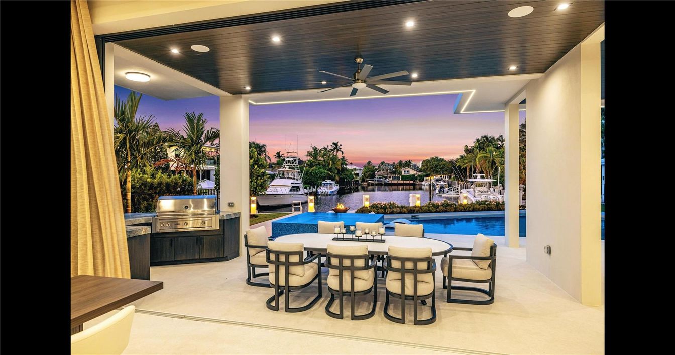 Exterior, Pool, Recessed Lighting, Water