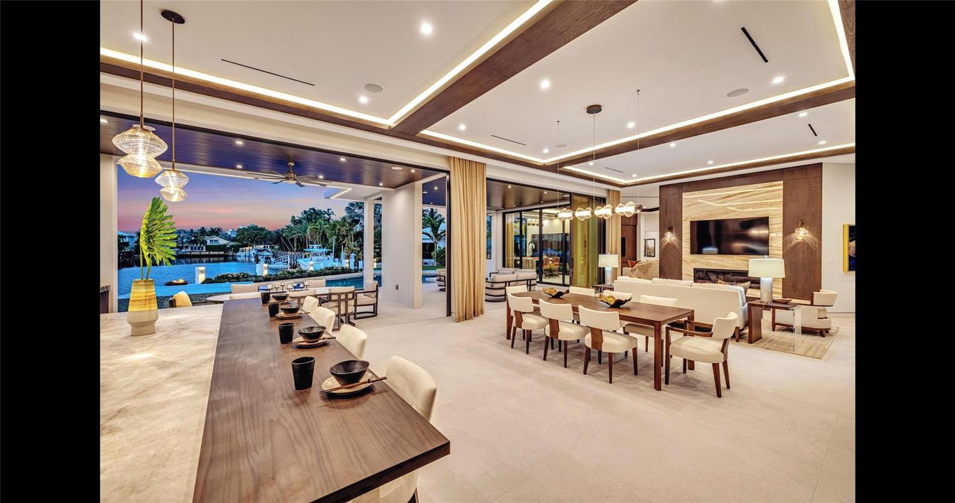 Dining room, Fireplace, Interior, Living room, Pendant Lights, Recessed Lighting