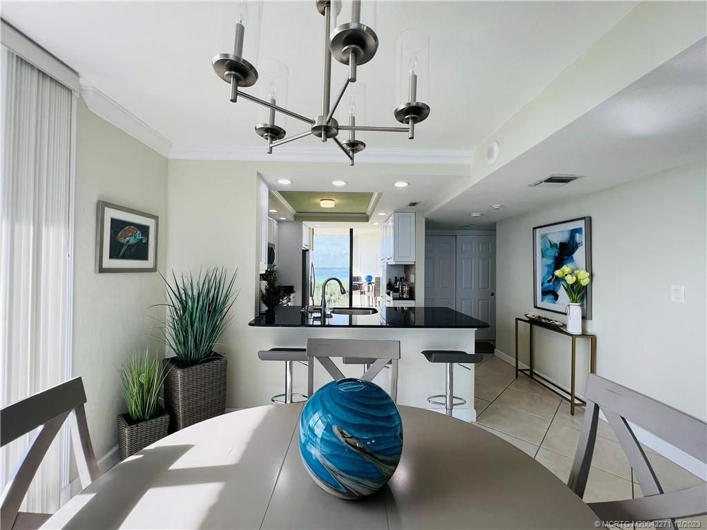 Dining room, Interior, Kitchen, Pendant Lights, Recessed Lighting