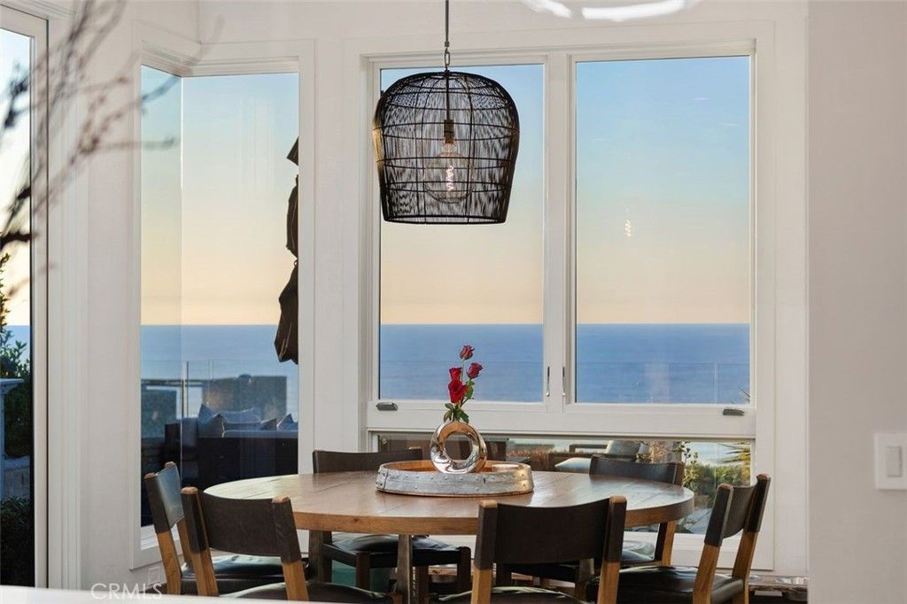 Dining room, Interior, Pendant Lights, Water