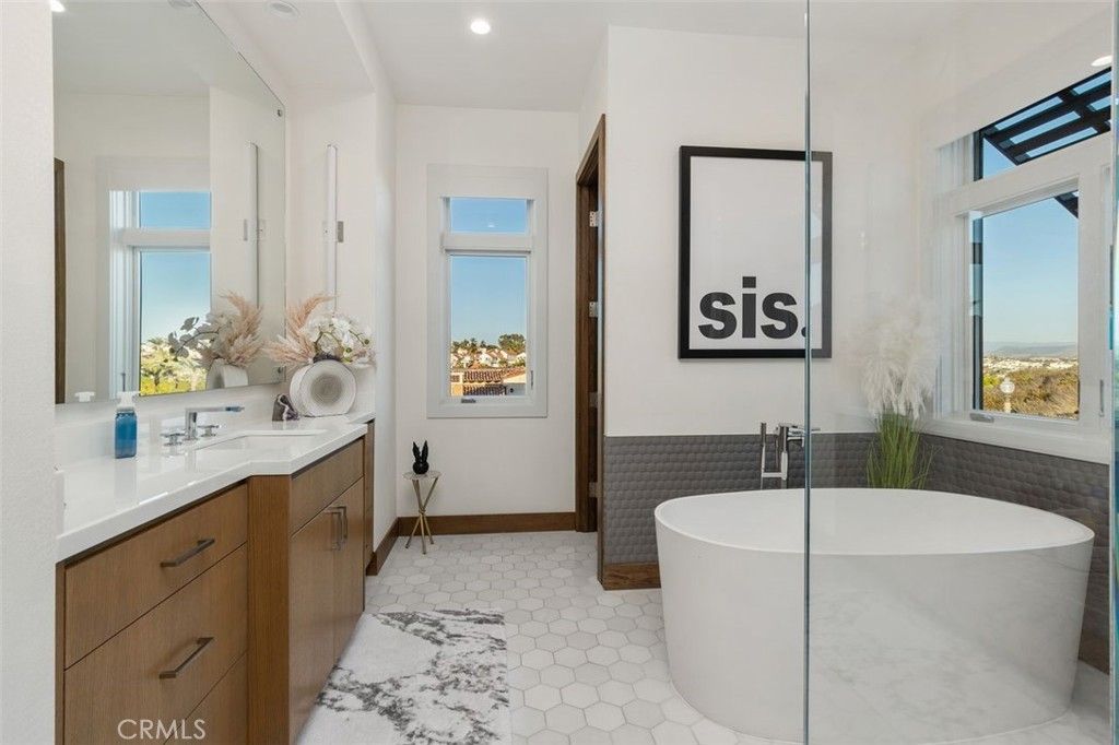 Bathroom, Free Standing Baths, Interior, Recessed Lighting
