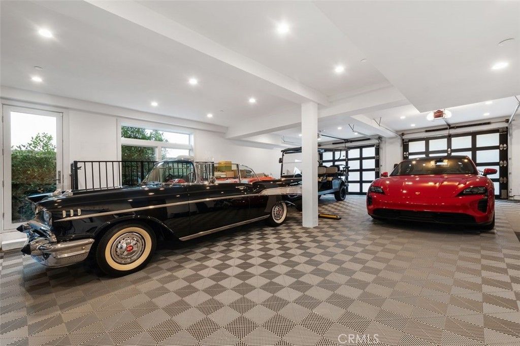 Garage, Interior, Recessed Lighting