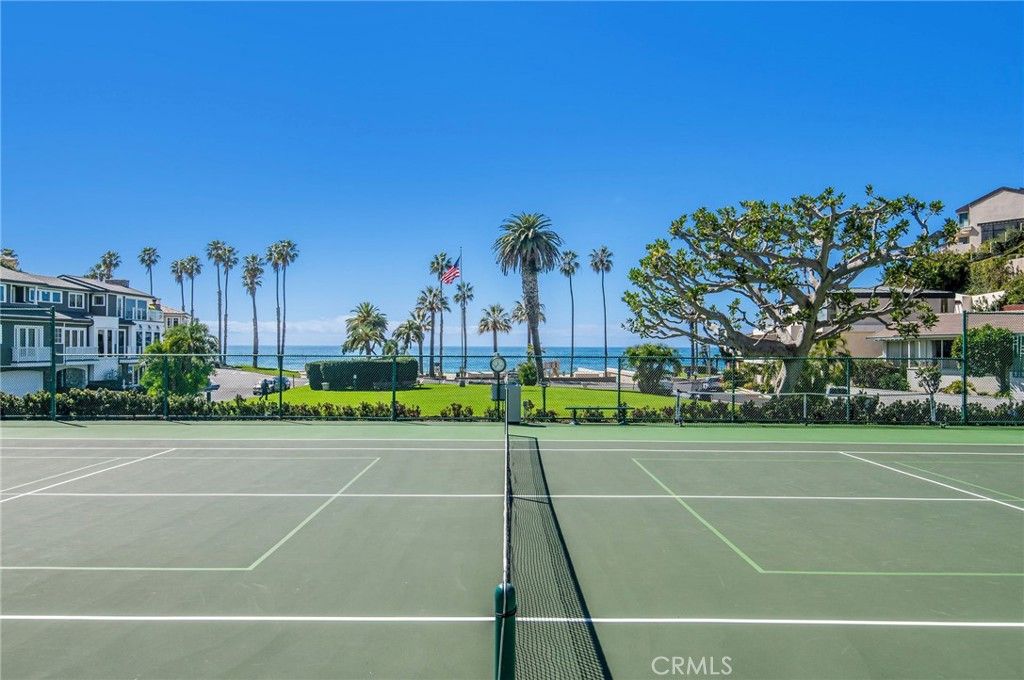 Exterior, Tennis Courts