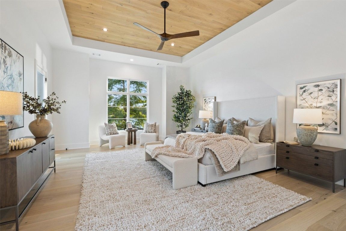 Bedroom, Interior, Living room, Recessed Lighting, Wooden Ceilings, Wood Texture Flooring