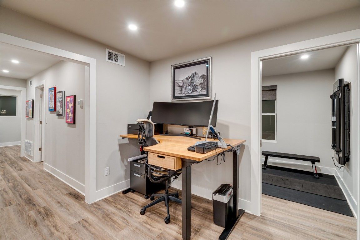 Home Office, Interior, Recessed Lighting, Wood Texture Flooring