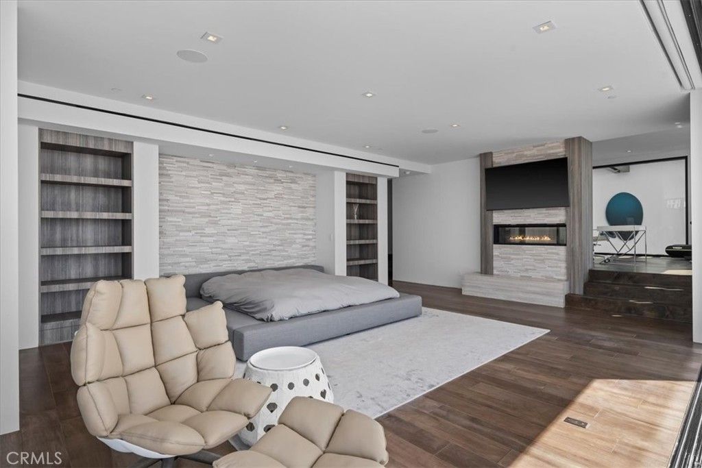Fireplace, Interior, Recessed Lighting, Wood Texture Flooring
