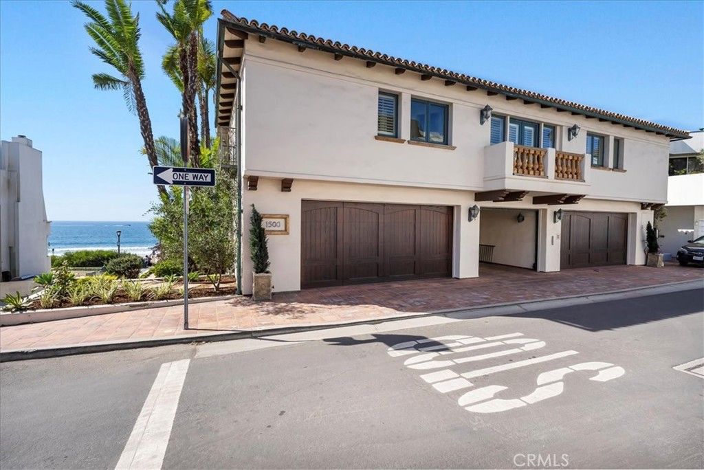 Attached, Exterior, Facade, Water, Mediterranean