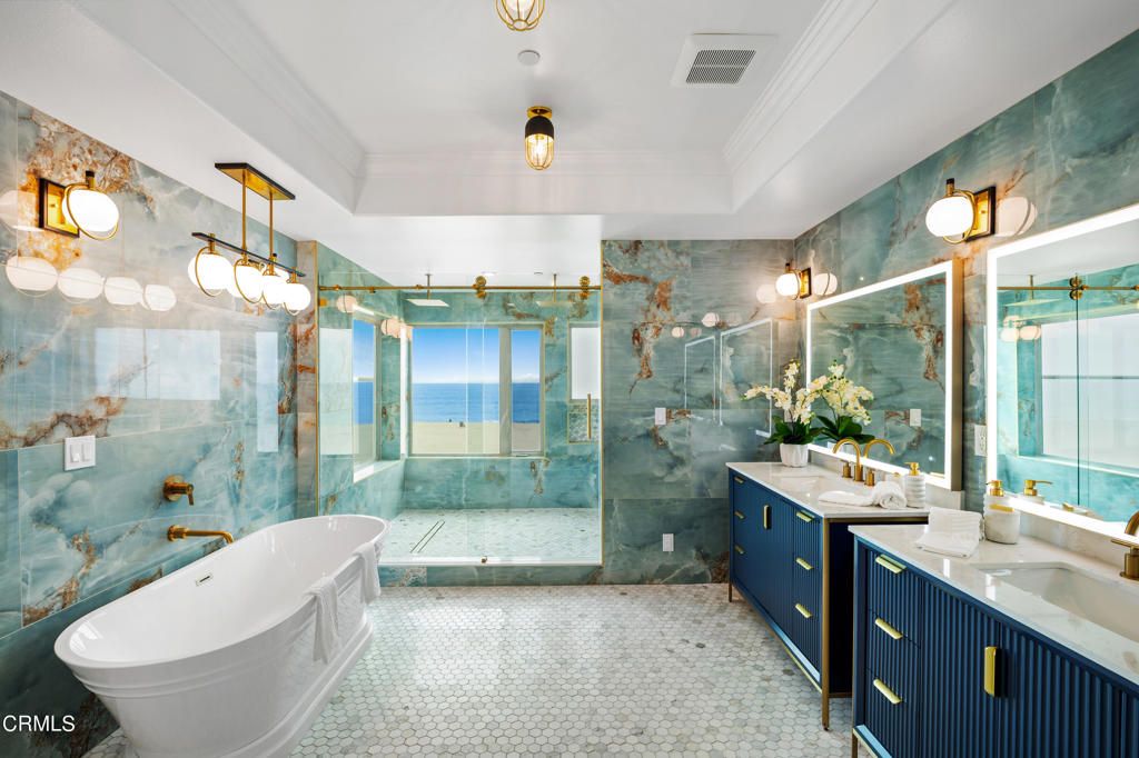 Bathroom, Dual Sink Vanities, Free Standing Baths, Glass Shower, Interior, Water