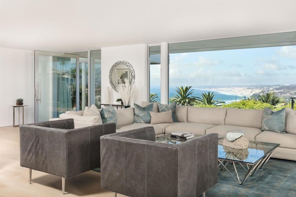 Interior, Living room, Water