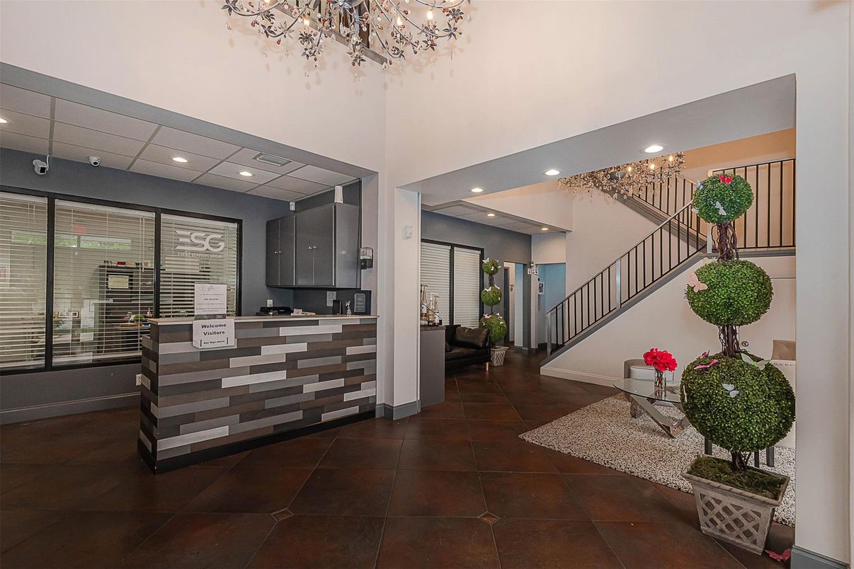 Chandelier, Interior, Recessed Lighting