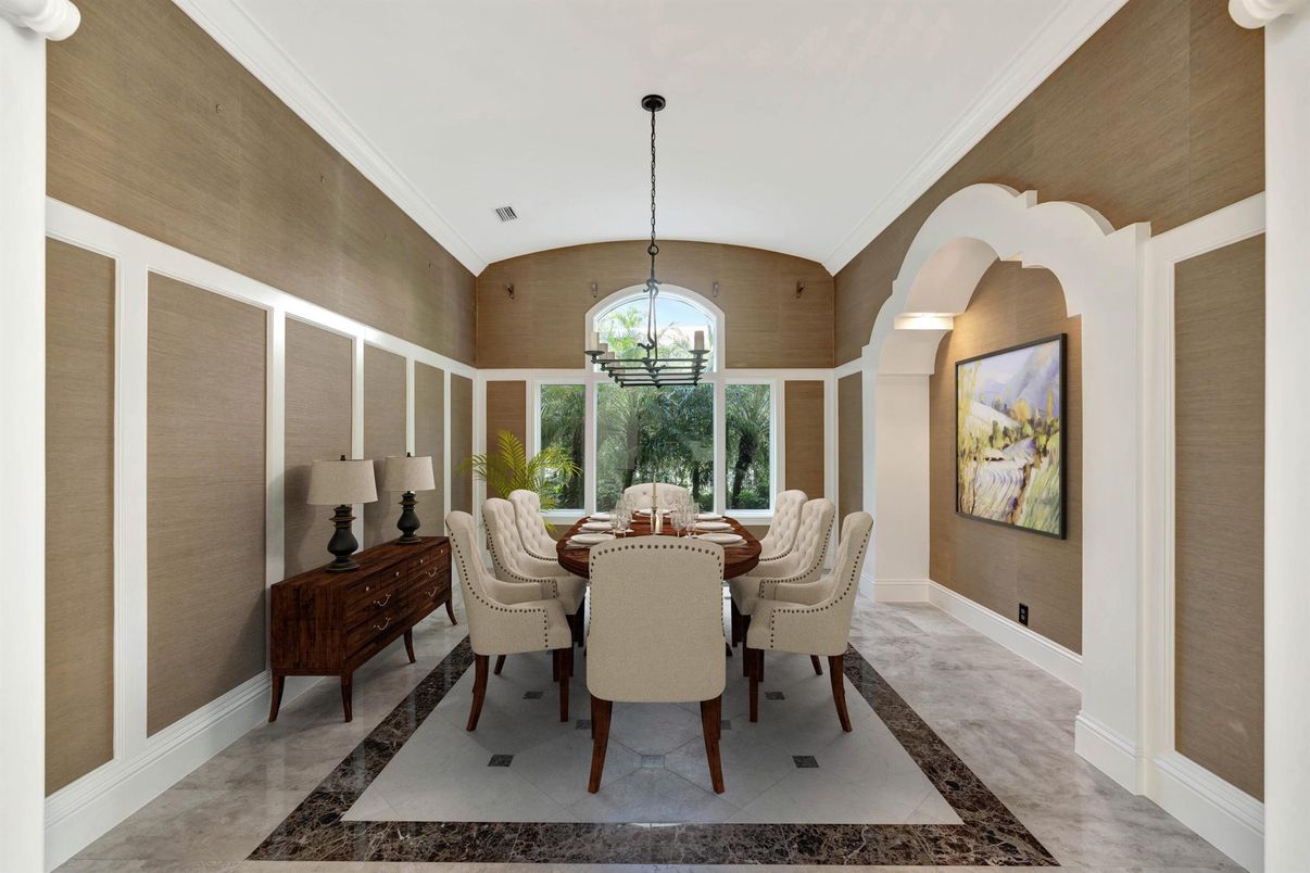 Chandelier, Dining room, Interior, Pendant Lights