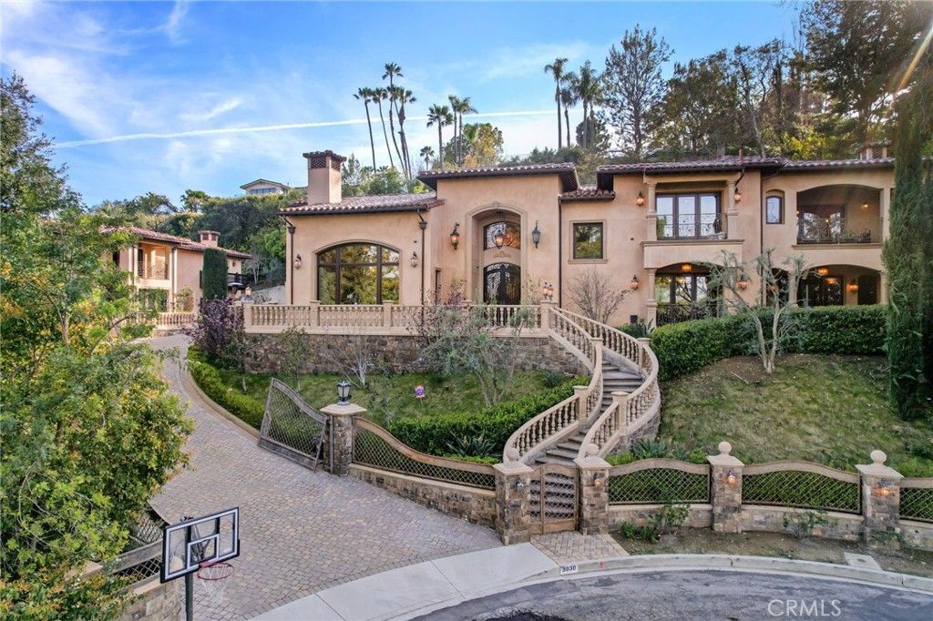 Backyard, Exterior, Facade, Mediterranean