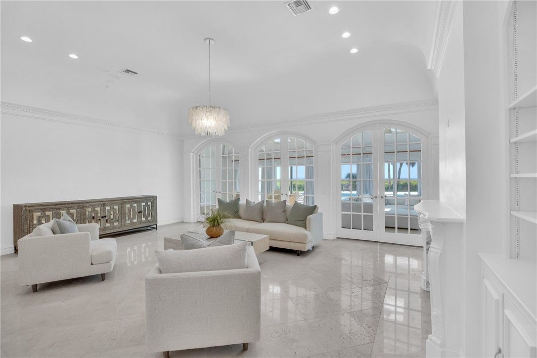 Chandelier, Interior, Living room, Pendant Lights, Recessed Lighting