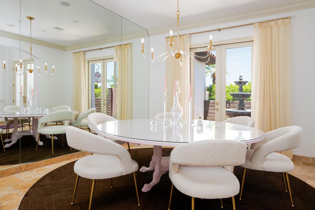 Chandelier, Dining room, Interior, Pendant Lights